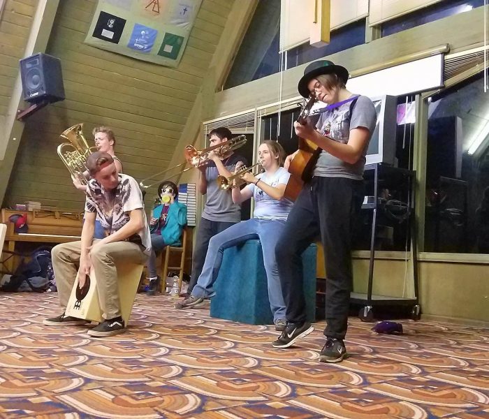 14068377_10210364596935904_780197849642580970_o (1)